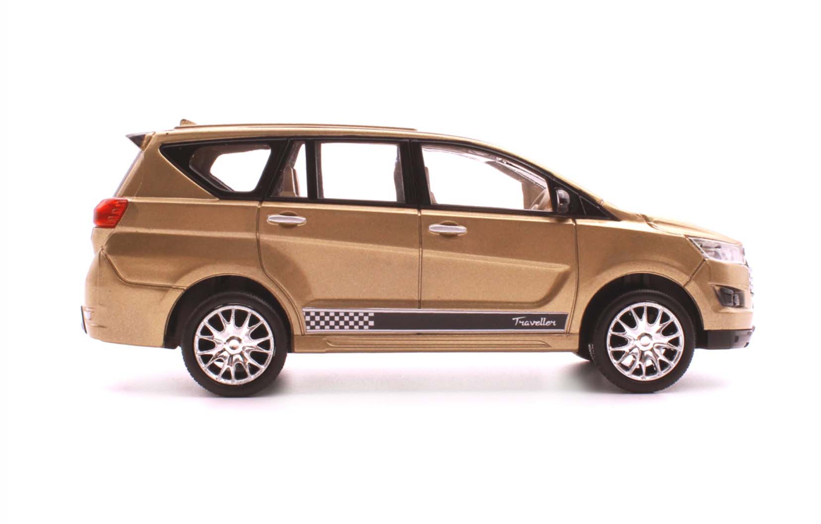 Centy Toyota Innova Pull back